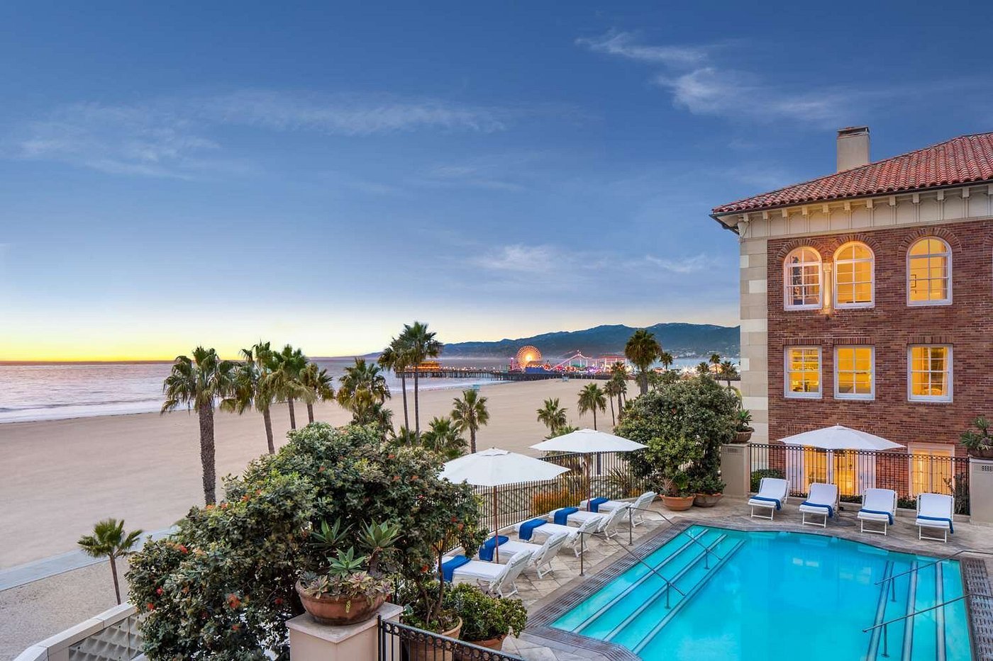 h-casadelmar-pooltwilight
